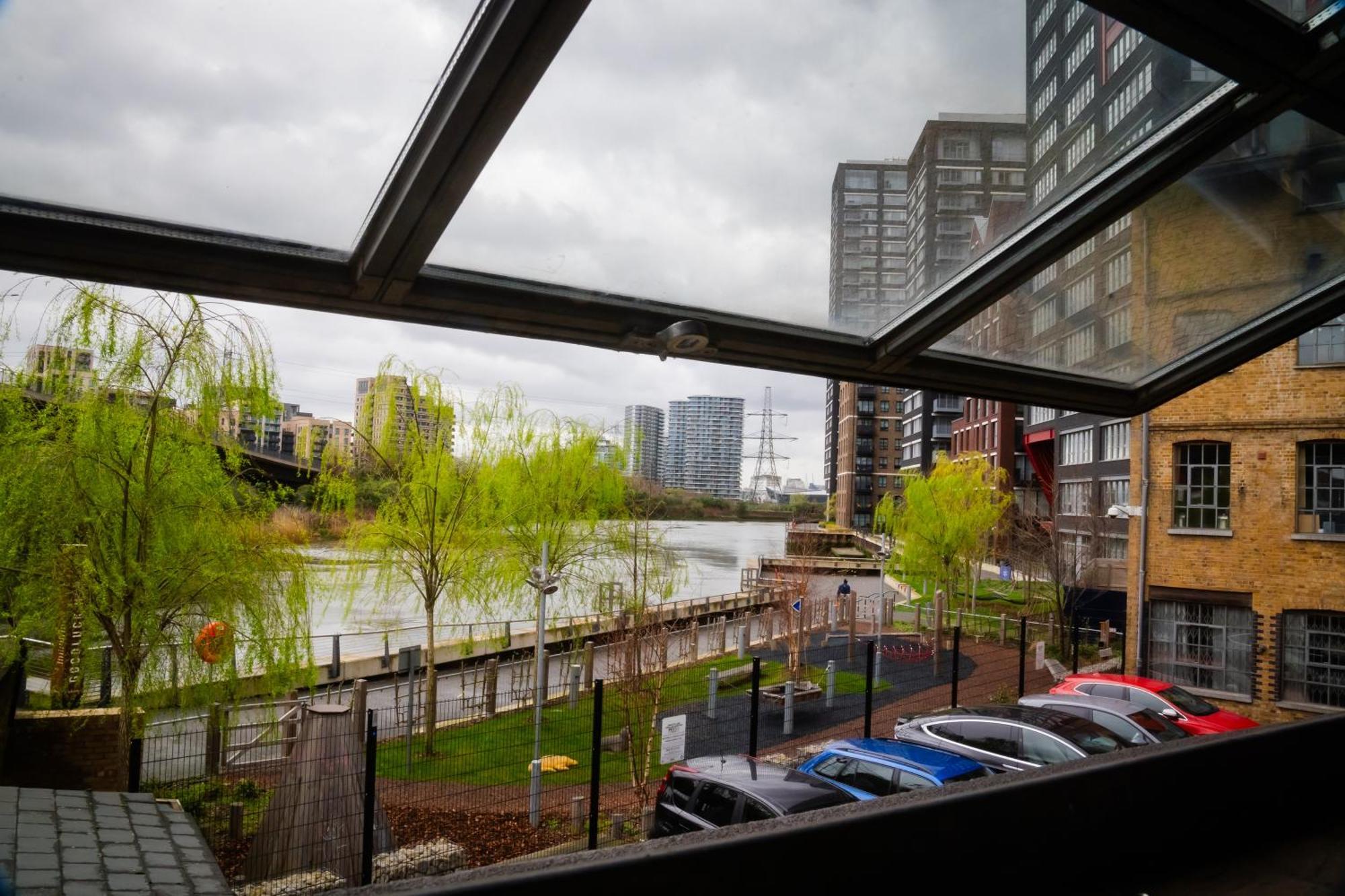 Loft Style Apartment Near O2, Abba Voyage, Excel London Ngoại thất bức ảnh